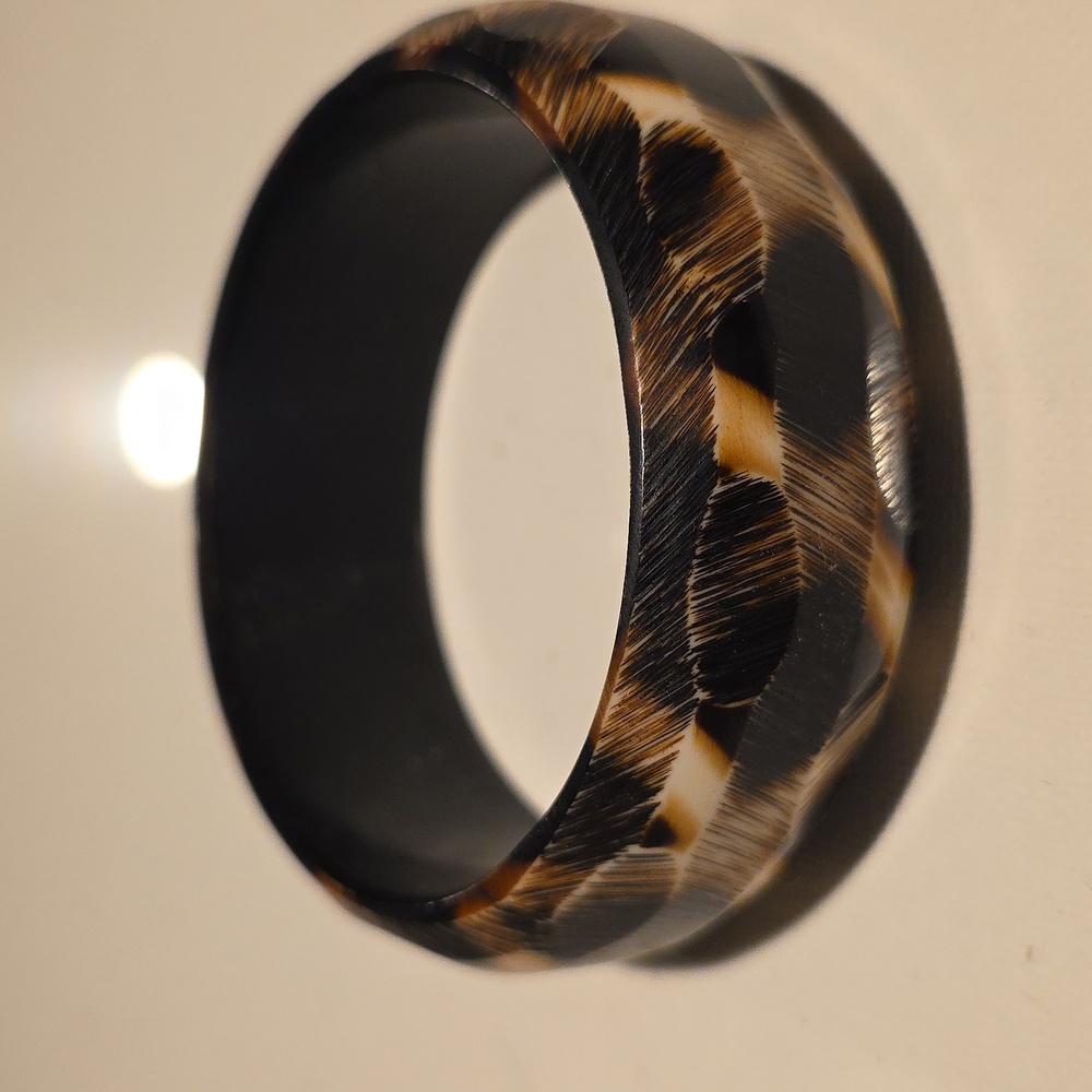 Tortoiseshell Bracelet - Picture 3 of 4